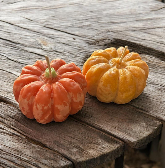 pumpkin shaped candle, Realistic pumpkin candle